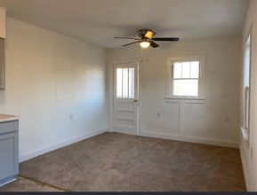 214 Dixie Hwy in Muldraugh, KY - Building Photo - Building Photo