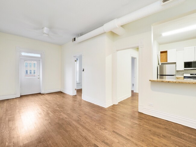 1359 N Wells St in Chicago, IL - Building Photo - Building Photo