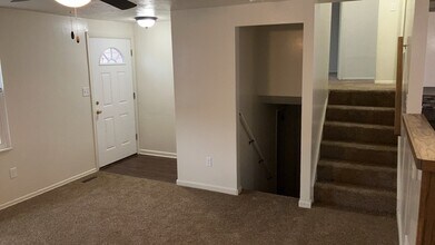 105 Woodard Dr in Englewood, OH - Building Photo - Building Photo