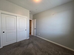 3949 W Nellis Ave in Visalia, CA - Building Photo - Building Photo