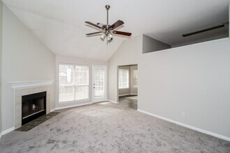 5591 Autumn Valley Dr in Memphis, TN - Building Photo - Building Photo