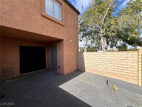 6341 W Washington Ave in Las Vegas, NV - Building Photo - Building Photo