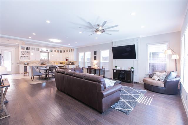 902 S Marlborough Ave in Dallas, TX - Building Photo - Building Photo