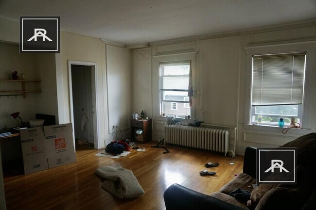 304 Tappan St in Brookline, MA - Building Photo - Building Photo