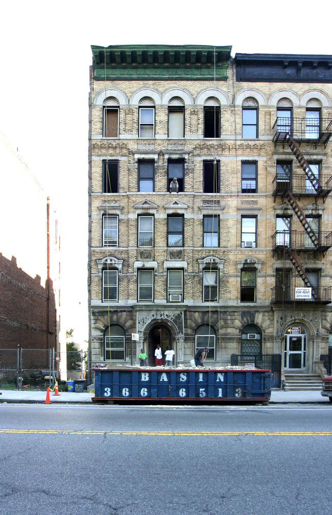 422 Saint Nicholas Ave in New York, NY - Foto de edificio - Building Photo