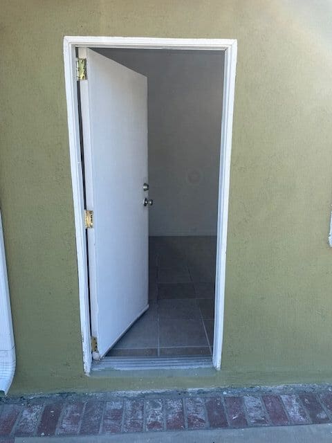 19438 Lorne St in Reseda, CA - Foto de edificio - Building Photo