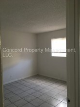 1727 Liberty St-Unit -2 in Hollywood, FL - Building Photo - Building Photo