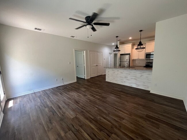 108 Wade St in Arp, TX - Building Photo - Building Photo