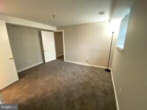 922 Montgomery Ave in Bryn Mawr, PA - Building Photo - Building Photo