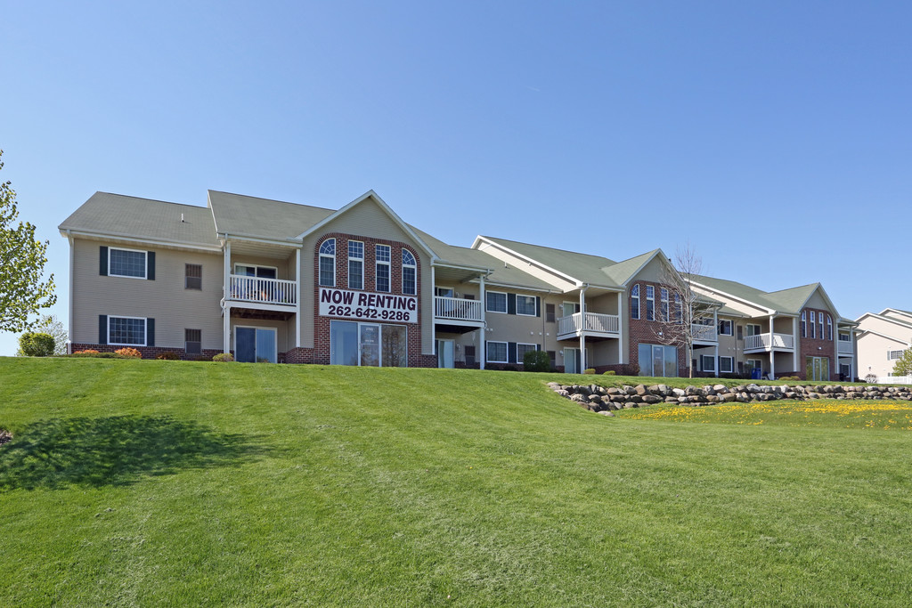 Honey Creek Apartments East Troy, WI Apartments