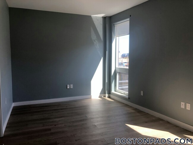 property at 35 S Huntington Ave
