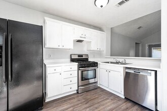 3423 Nutwood Ln in Spring, TX - Building Photo - Building Photo