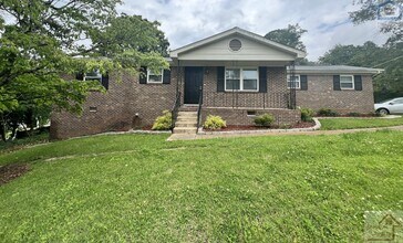 8501 Maplewood Trail in Ooltewah, TN - Building Photo - Building Photo