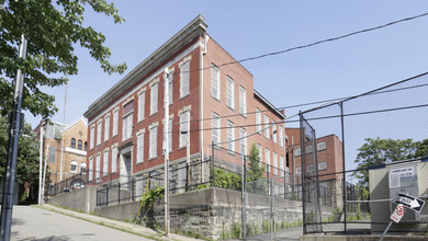 Miller School Lofts in Pittsburgh, PA - Building Photo - Building Photo