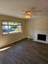 282 Monroe Dr, Unit #1 in Mountain View, CA - Foto de edificio - Building Photo