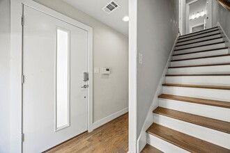 4690 Monarch St, Unit 20 in Dallas, TX - Building Photo - Building Photo