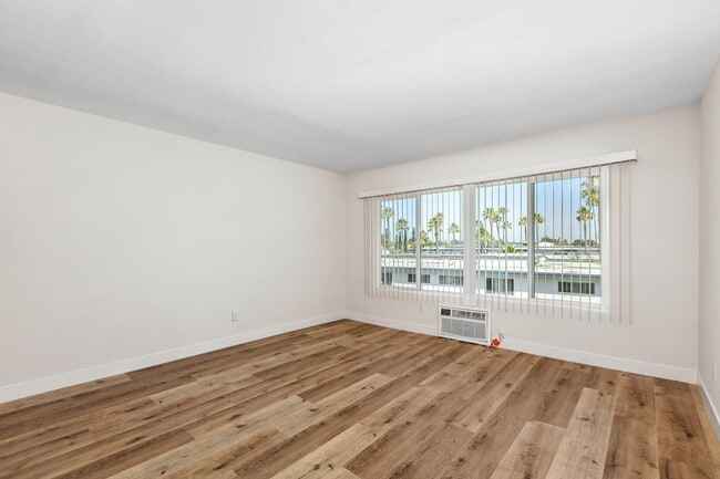4860 Rolando Ct in San Diego, CA - Building Photo - Building Photo