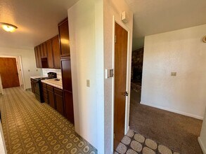 235 Sells Ct in Marina, CA - Building Photo - Building Photo