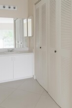 6960 SW 39th St, Unit #E106 in Davie, FL - Foto de edificio - Building Photo