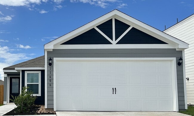 property at 11606 Texas Spg Dr