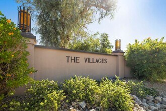 756 E Joan D Arc in Phoenix, AZ - Building Photo - Building Photo