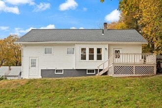 10 Minthorne St in Worcester, MA - Building Photo - Building Photo