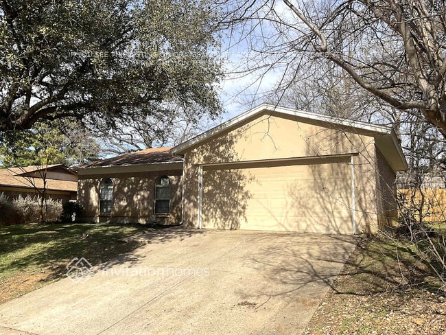 5411 Vermillion Trail