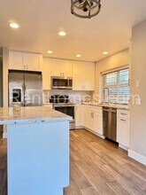 13513 Hike Ln in San Diego, CA - Building Photo - Building Photo