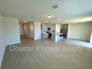 34751 Telluride Ln in Zephyrhills, FL - Building Photo - Building Photo