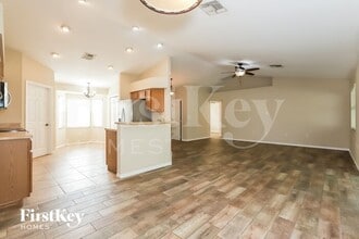 3668 Sandhill Crane Dr in Lakeland, FL - Building Photo - Building Photo