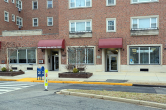 Hedin House Apartments in Washington, DC - Foto de edificio - Building Photo