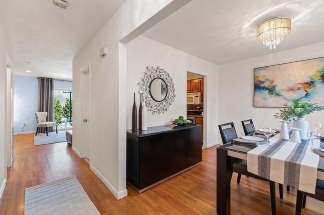 1 Charles St, Unit M