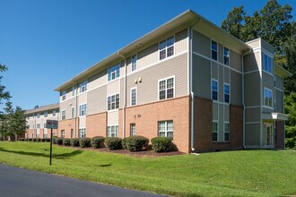 Eno Haven Apartments in Hillsborough, NC - Foto de edificio - Building Photo
