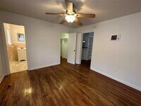 4921 Crawford St photo'