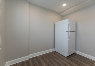 6040 Ridge Rd in Parma, OH - Building Photo - Building Photo