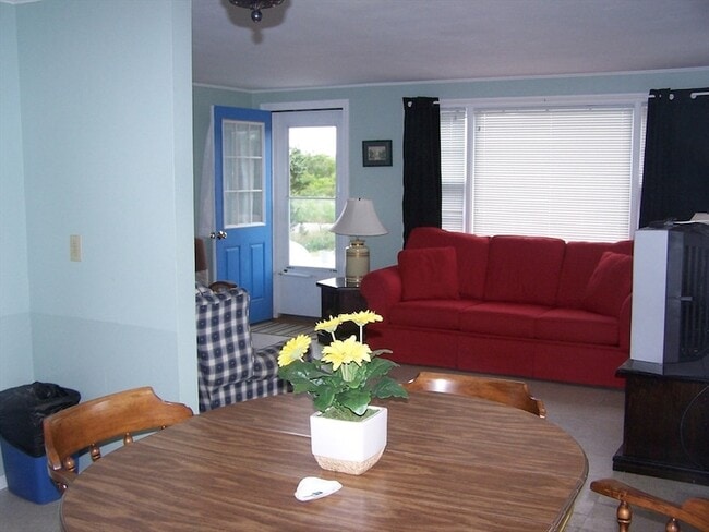 334 Phillips Rd in Sandwich, MA - Building Photo - Building Photo