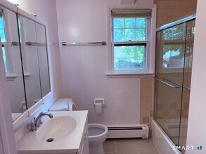 49 Soundview Ave in Bridgeport, CT - Building Photo - Building Photo