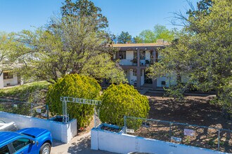 El Pueblito in Albuquerque, NM - Foto de edificio - Building Photo