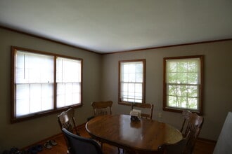 821 E Patterson St in Kirksville, MO - Foto de edificio - Building Photo