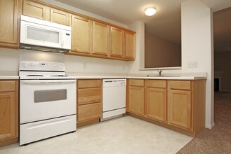 Wyngate in Burnsville, MN - Foto de edificio - Interior Photo