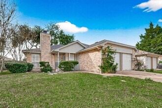 3306 S Greenpark Dr in Houston, TX - Building Photo - Building Photo