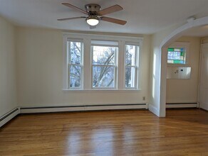 119 Lowell St in Somerville, MA - Building Photo - Building Photo