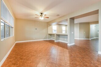 1454 Blackwater Pond Dr in Orlando, FL - Building Photo - Building Photo