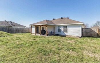 6403 SW Hillside Ave in Bentonville, AR - Building Photo - Building Photo