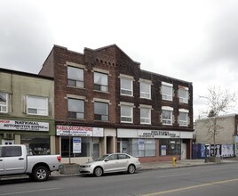 1799-1811 Danforth Ave in Toronto, ON - Building Photo - Building Photo