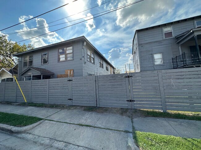 property at 2419 Pannell St