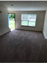 1579 Athena Dr in Kent, OH - Building Photo - Building Photo