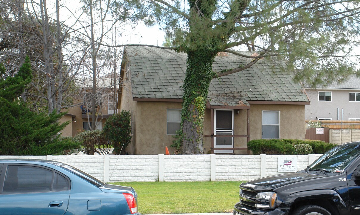 Taft Avenue in El Cajon, CA - Building Photo