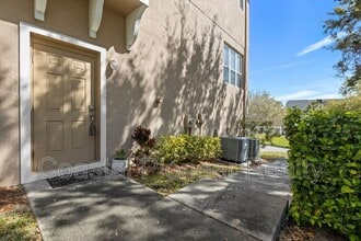 94 S Highland Ave in Tarpon Springs, FL - Building Photo - Building Photo