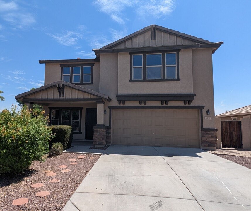 1567 N Kirby St in Gilbert, AZ - Building Photo